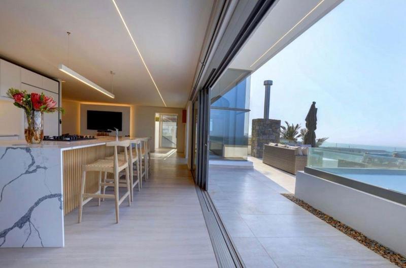 4 Bedroom Property for Sale in Mossel Bay Central Western Cape